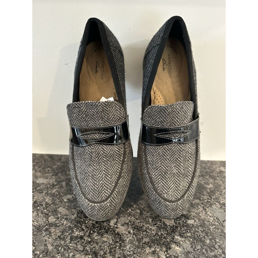 Clarks Trish Rose penny loafer gray/black herringbone textile w/patent 9.5